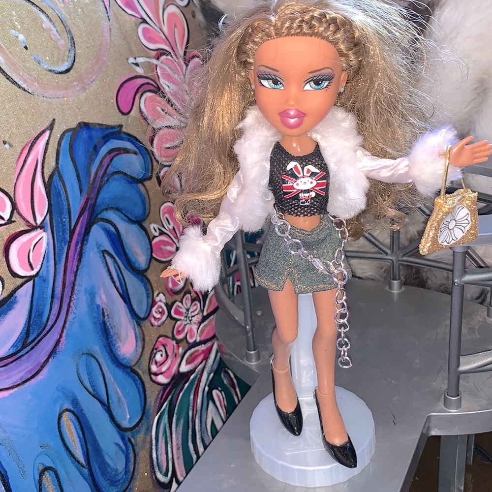 CH OOAK BRATZ YASMIN fully dressed.